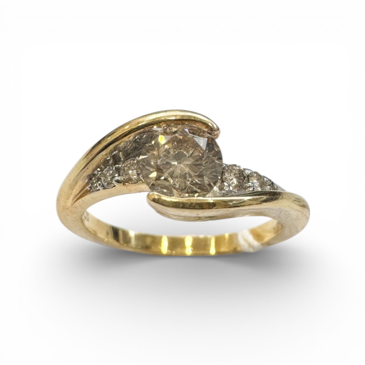 Natural Diamond Ring  18k Yellow Gold Diamond 0.70CTS Secondary image