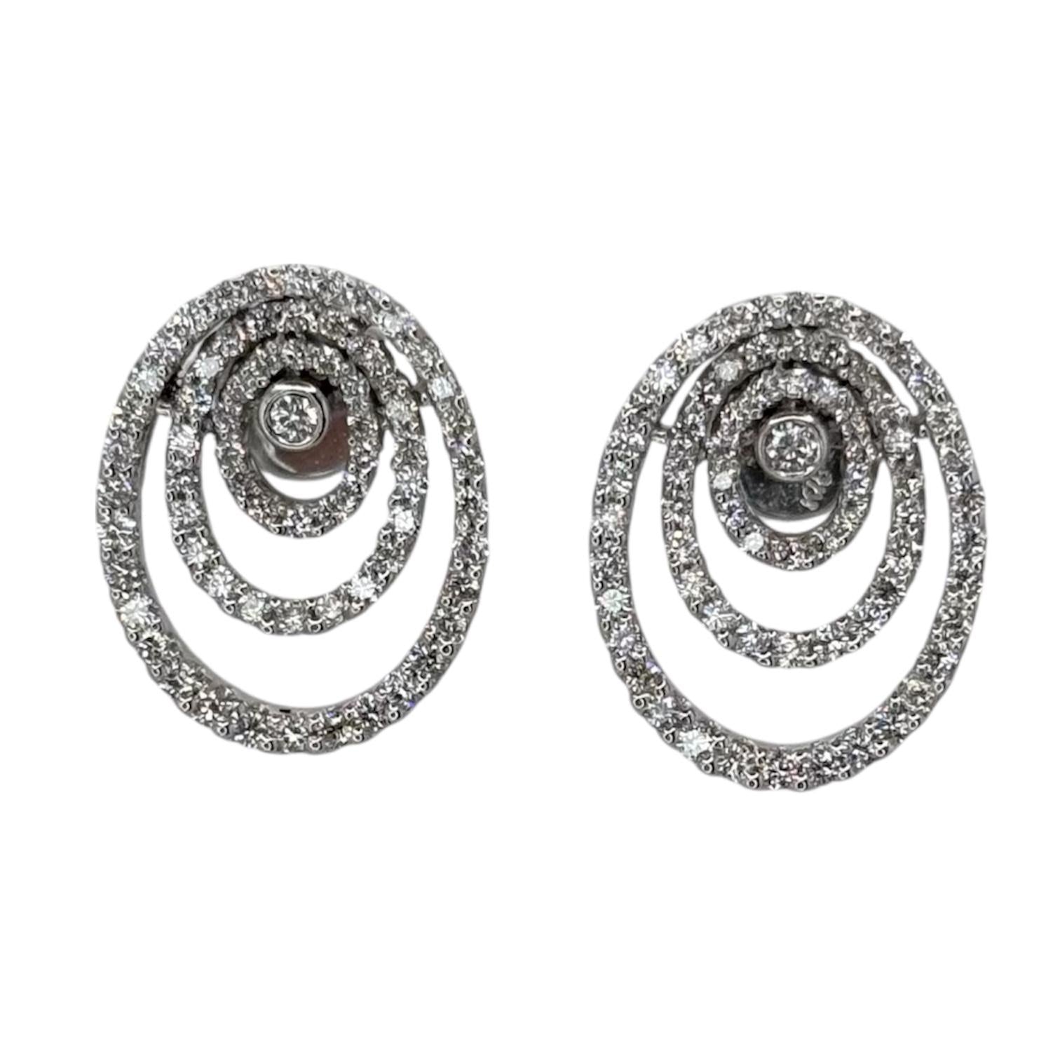 750WG Oval Shape Diamond Earring Main image