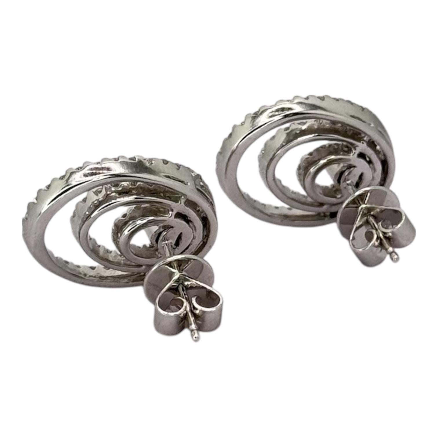 750WG Oval Shape Diamond Earring