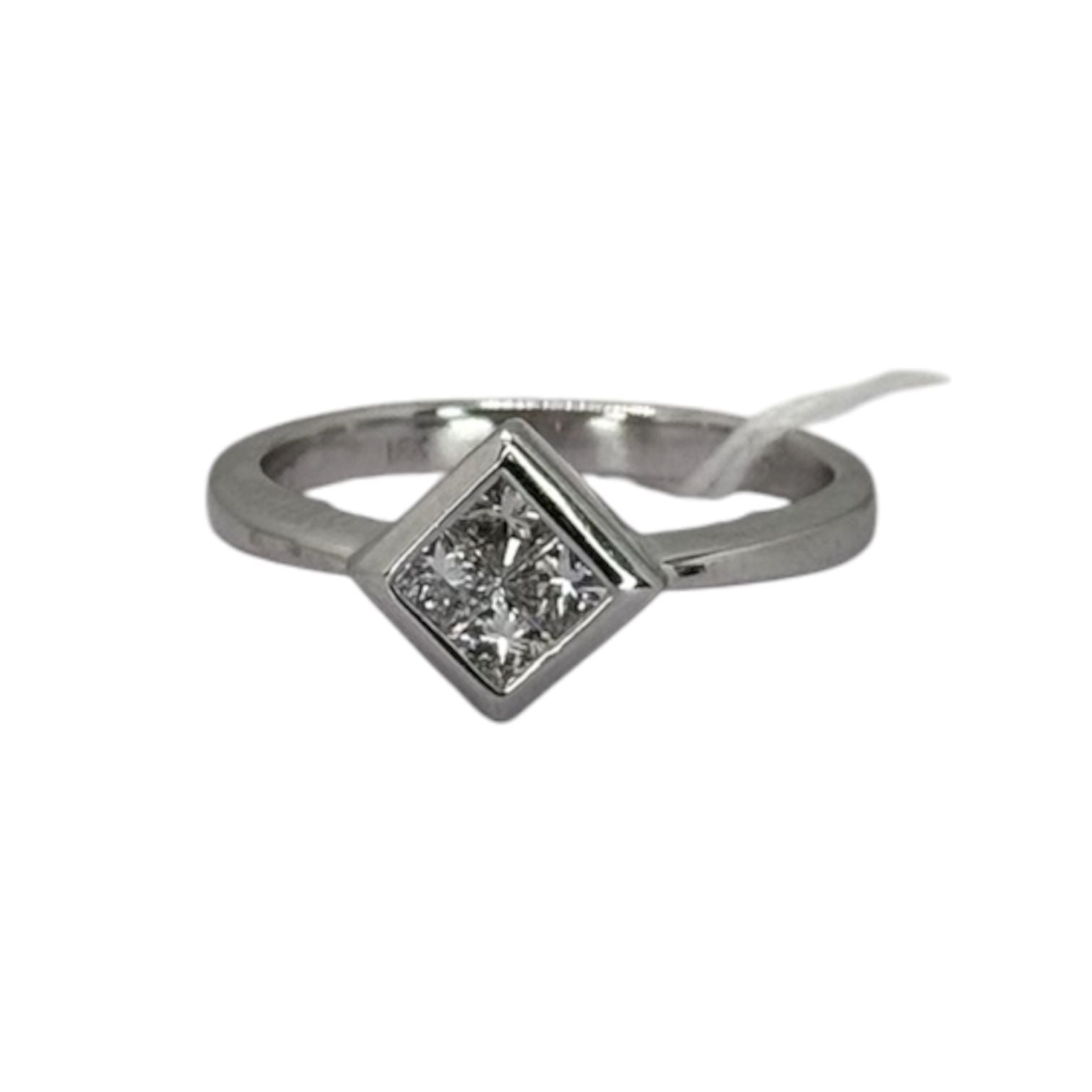 18KWG Diamond Ring Main image