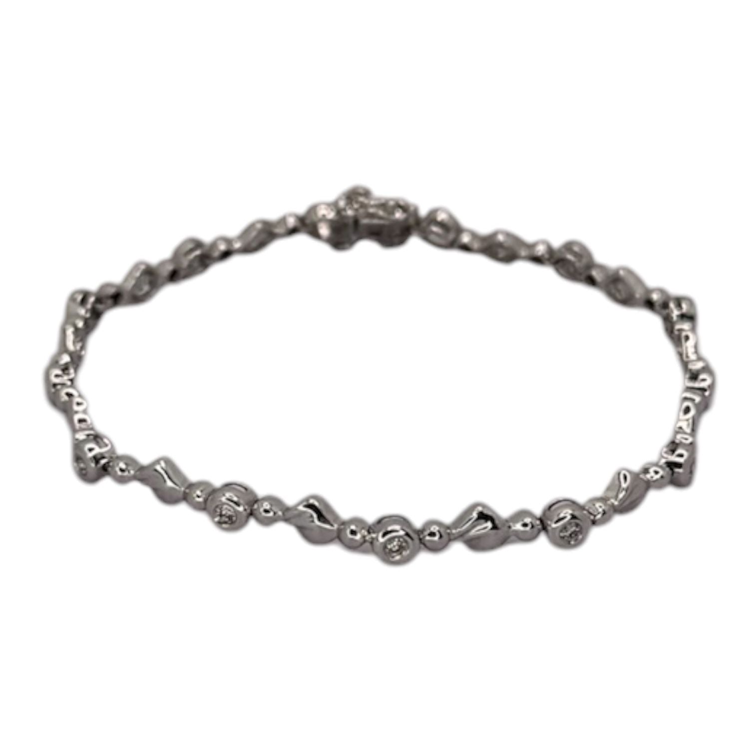 750WG Diamond Bracelet, Length 17.5cm