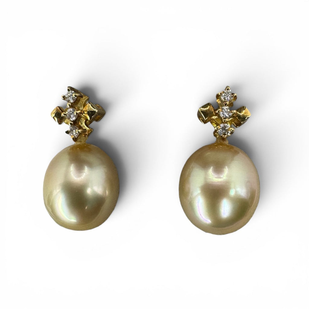 Pearl Earrings 18K With Diamonds