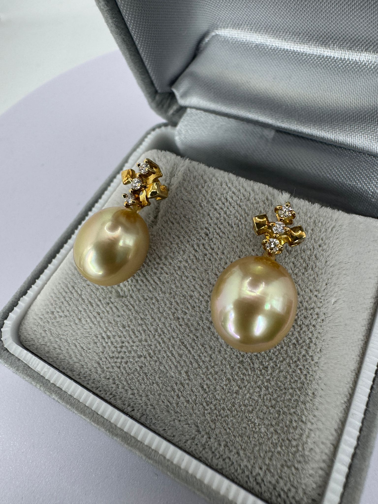 Pearl Earrings 18K With Diamonds