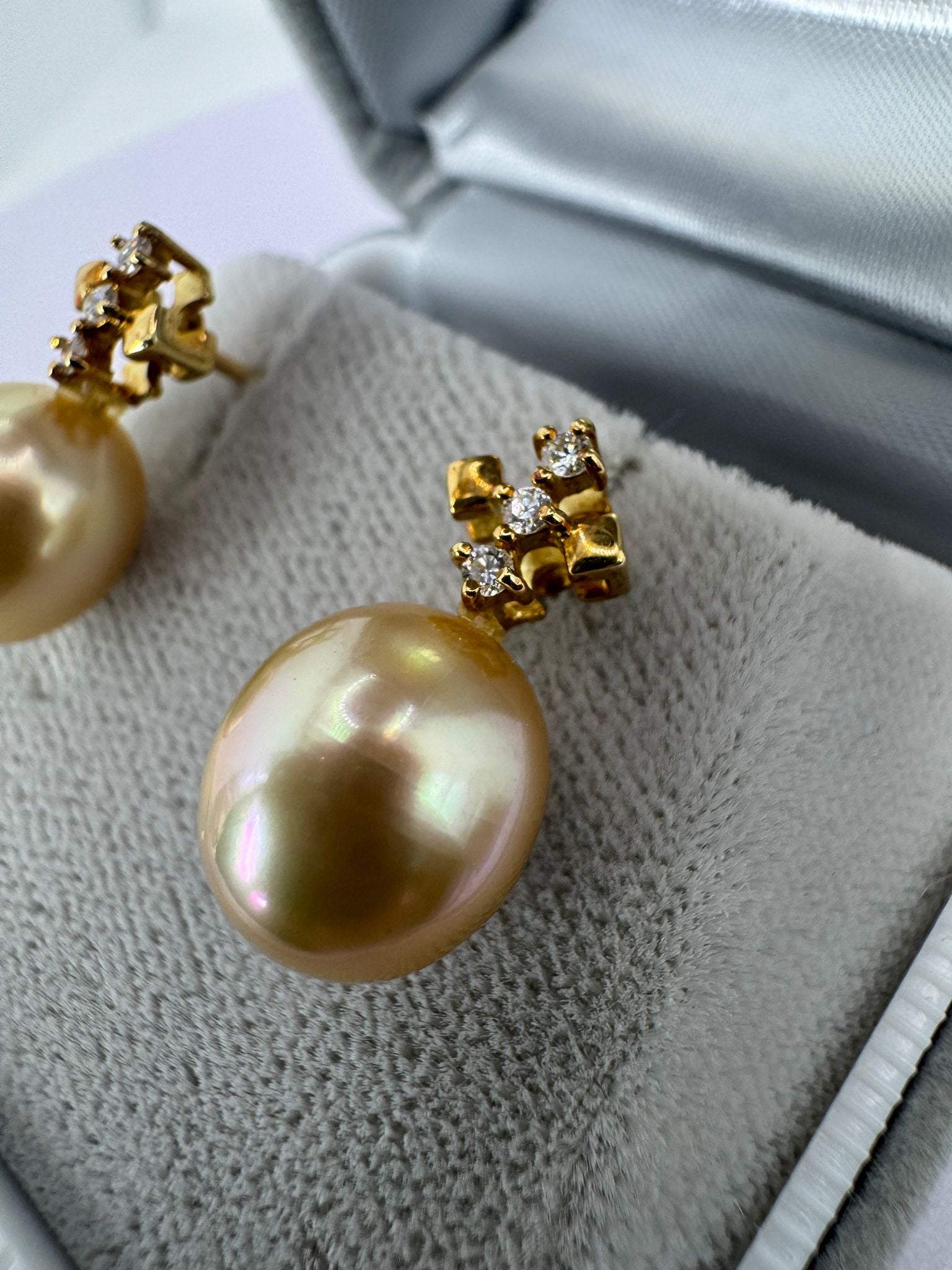 Pearl Earrings 18K With Diamonds