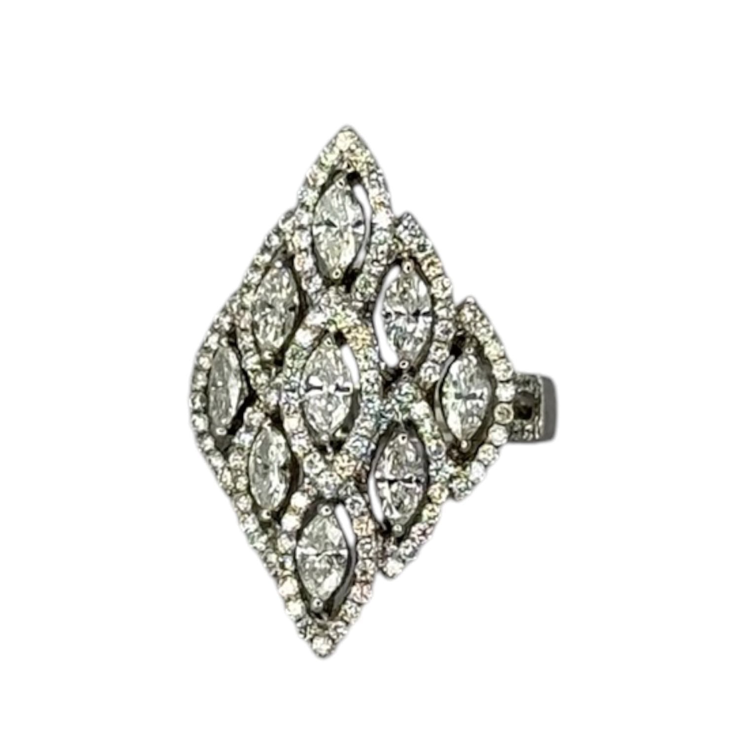 750WG Natural Marquise Diamonds Ring With Cert Main image
