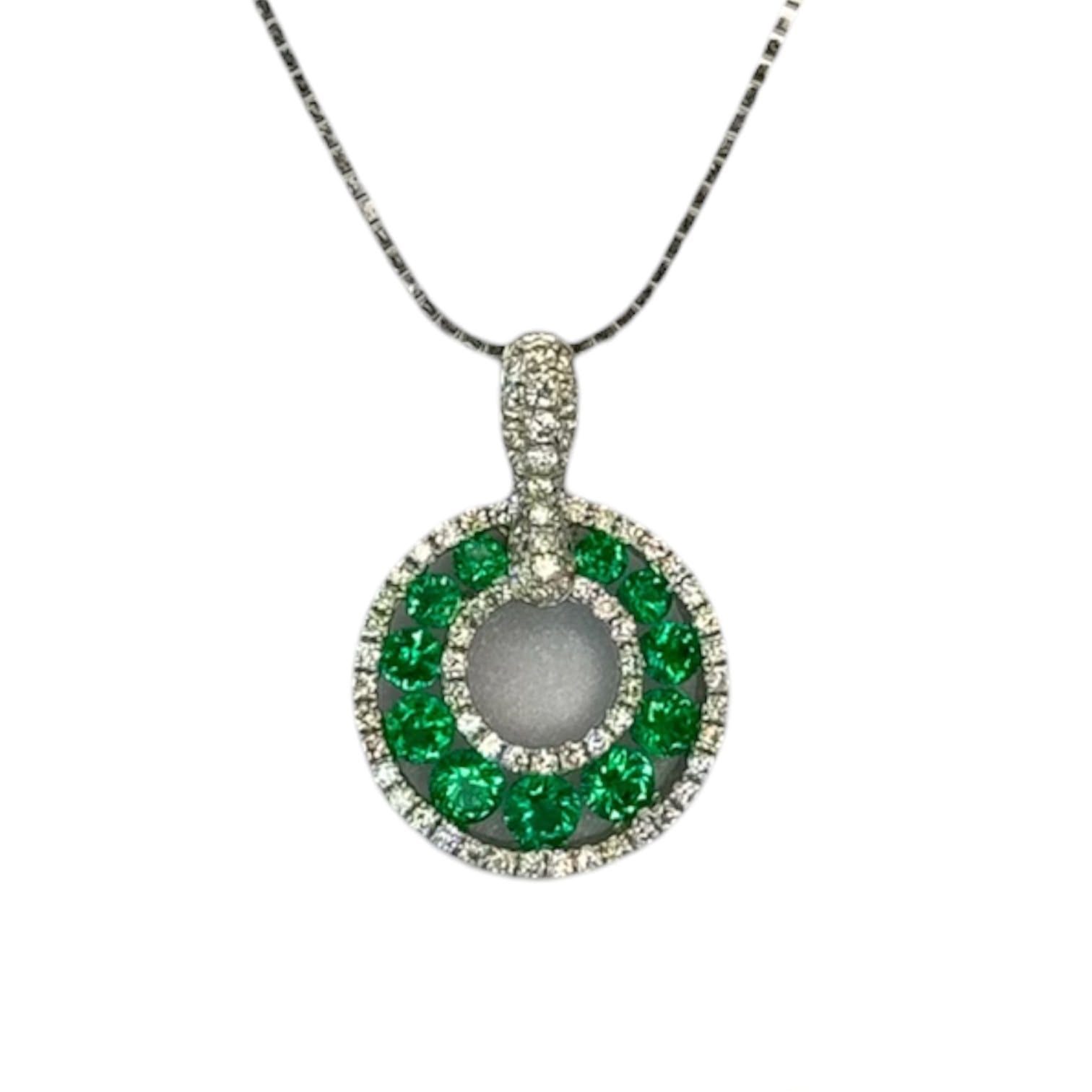 Poh Heng 750WG Emerald Diamond Chain With Pendant