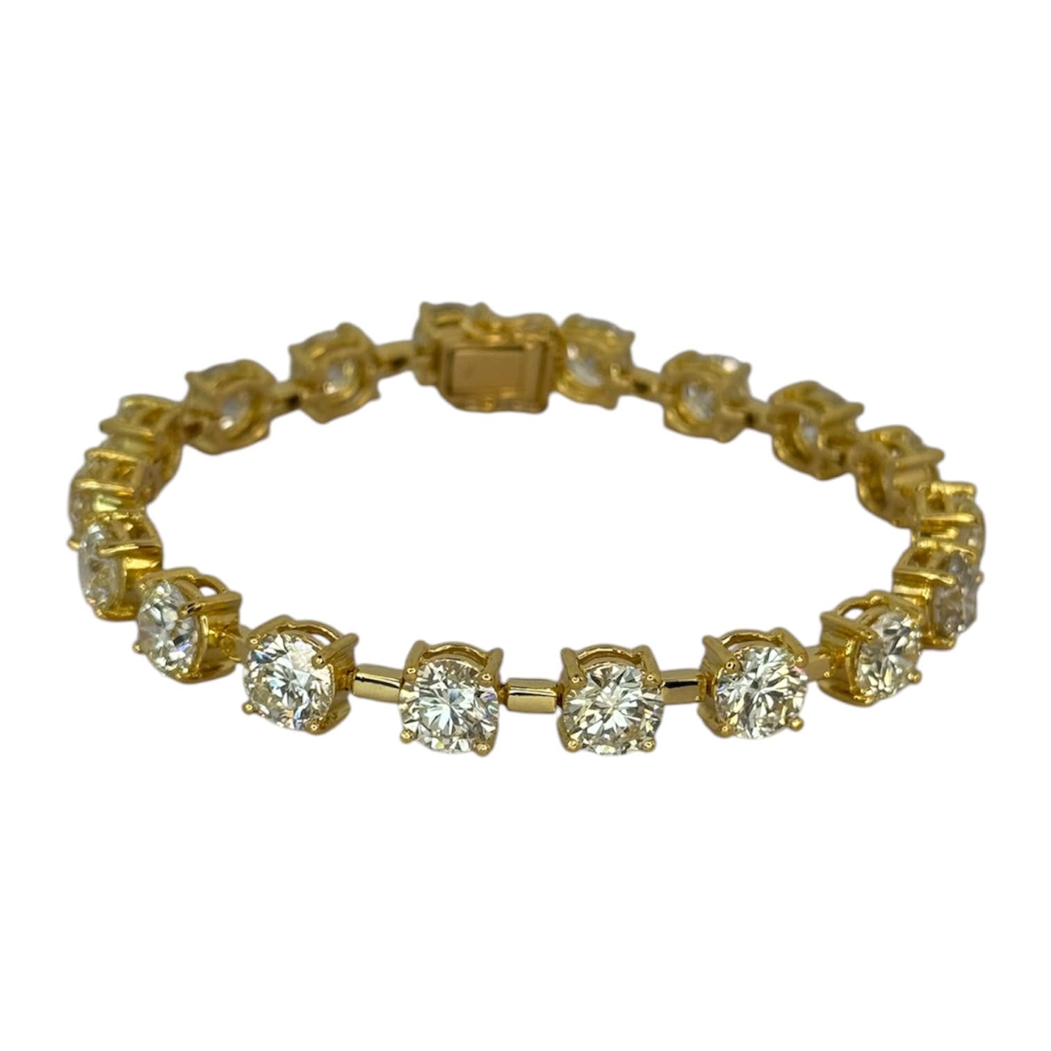 18KYG Tennis Diamond D18=18.14cts Bracelet, 17.5cm Main image
