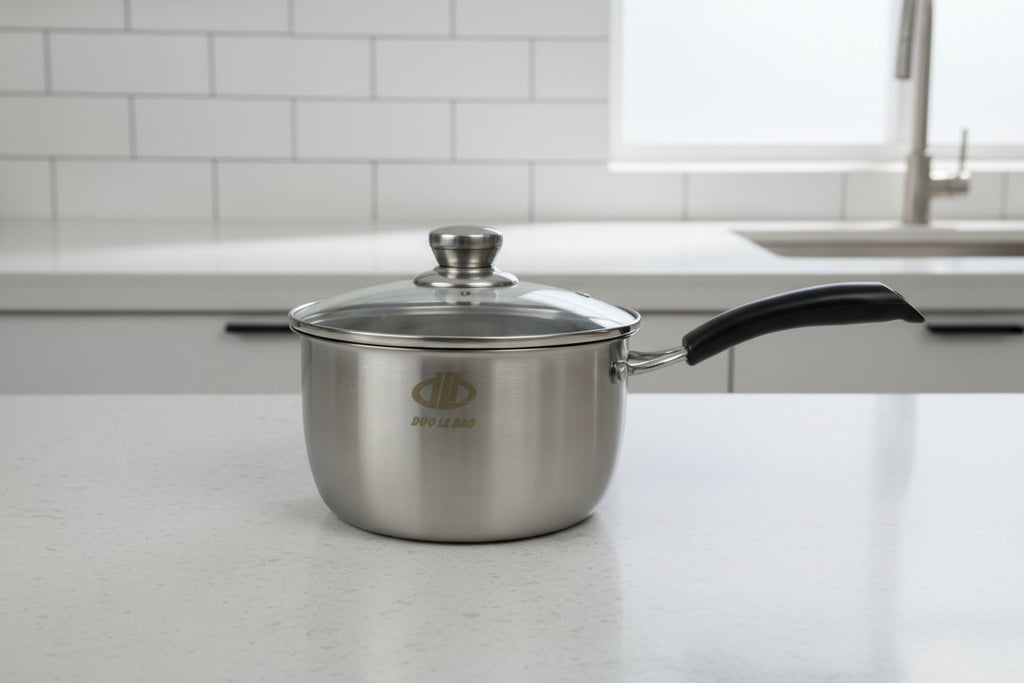 18cm Stainless Steel Sauce Pot with Long Handle & Lid