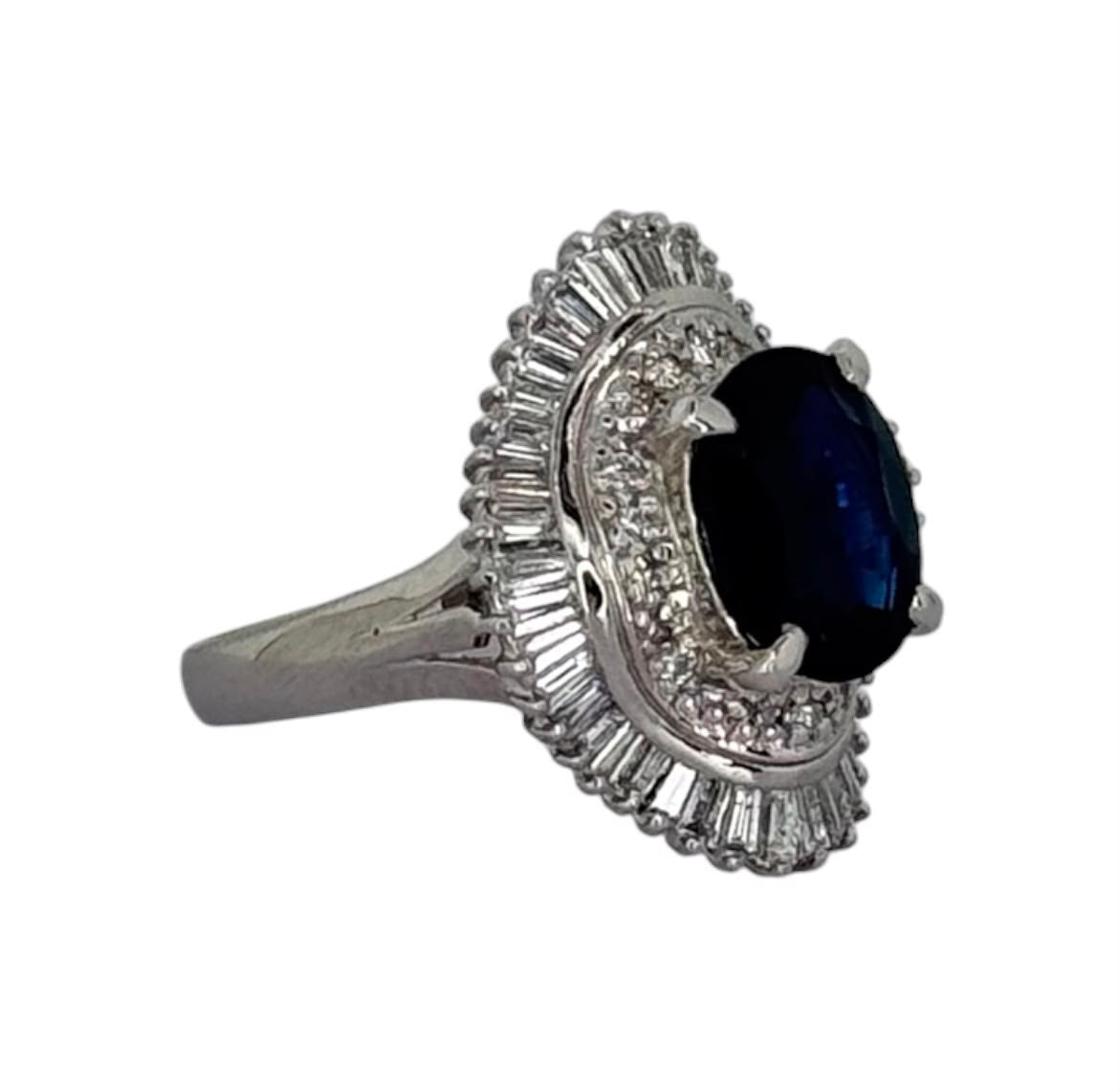PT900 Blue Sapphire=3.2ct,Diamond=1.05ct Ring With Cert Secondary image