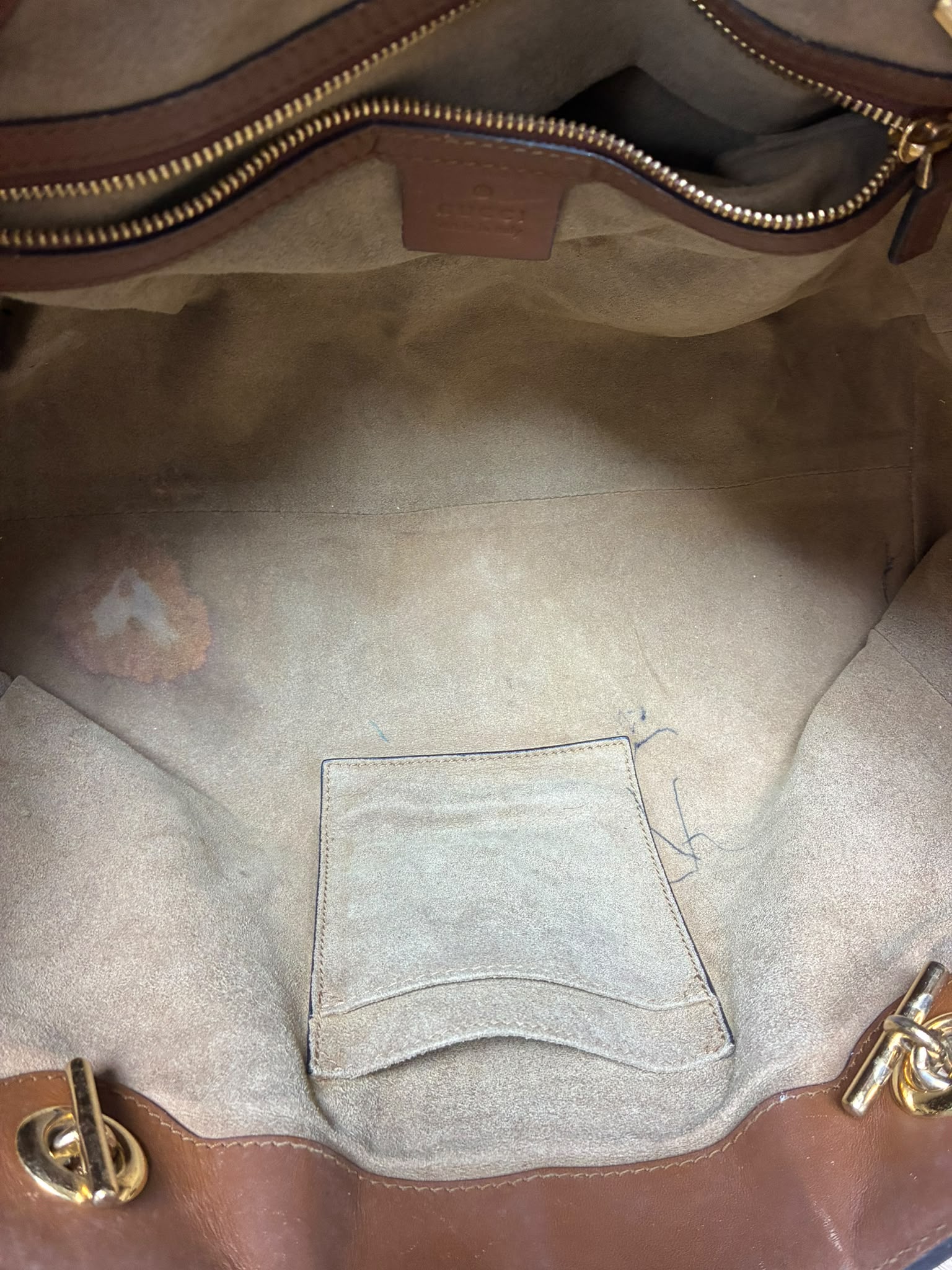 Gucci Padlock Medium GG Supreme Tote