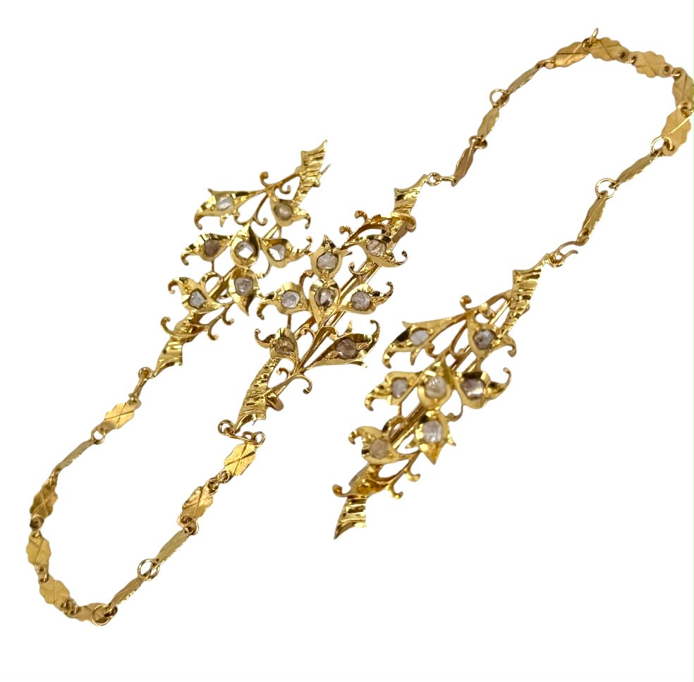 18KYG Intan Kerongsang Brooch