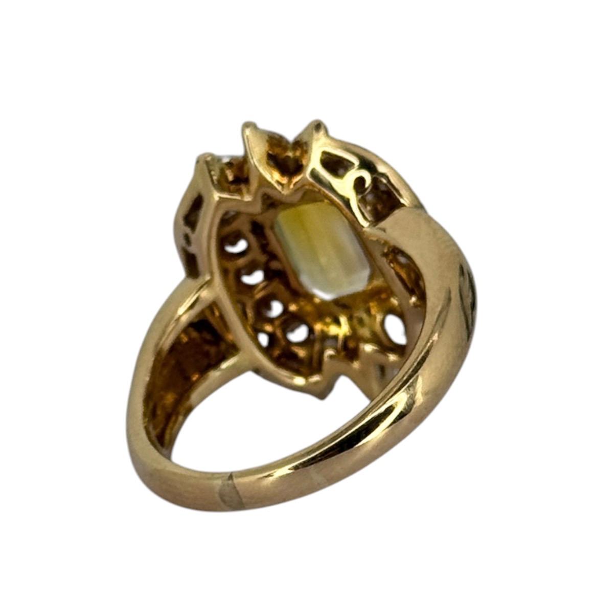 750YG Yellow Sapphire=2.4cts,DIamond Ring With Cert