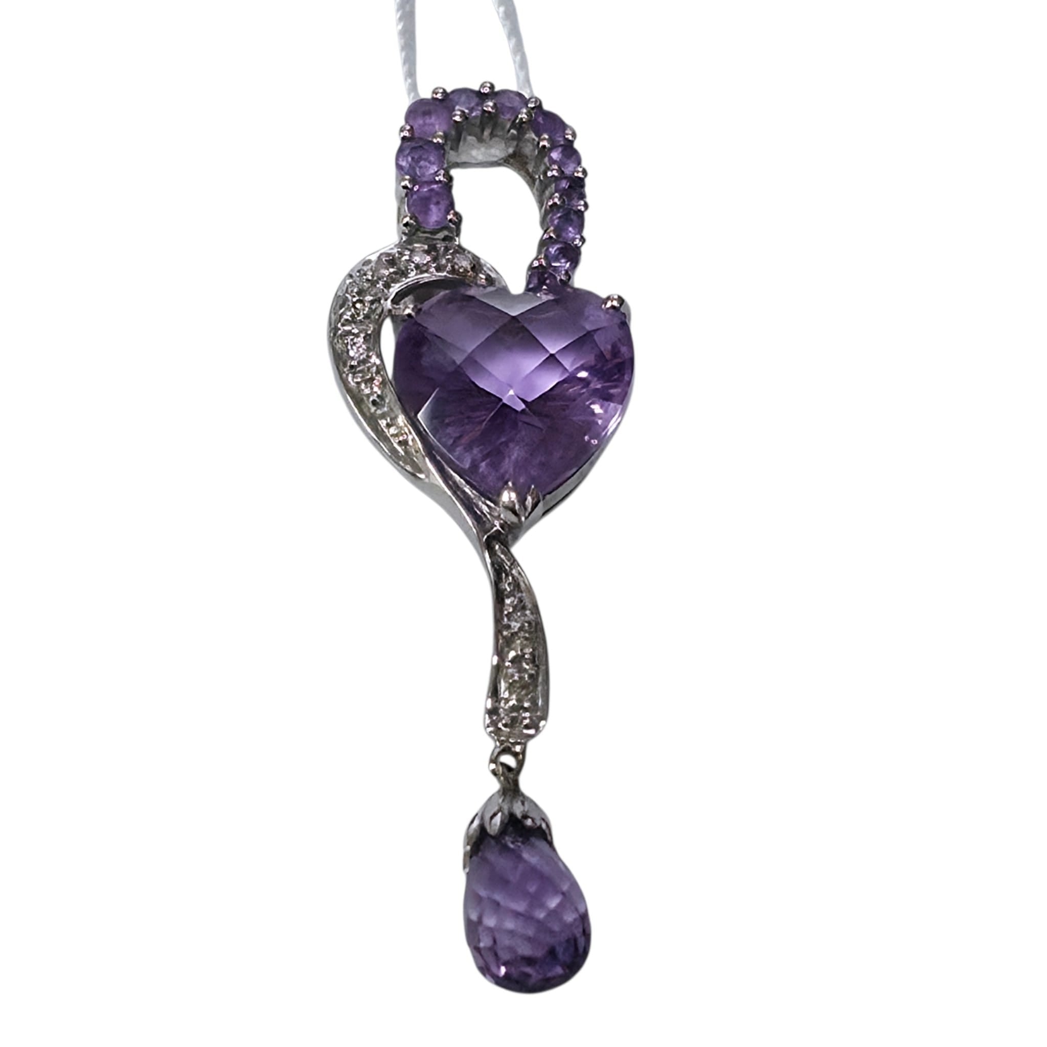 18KWG Purple Heart Stone Pendant