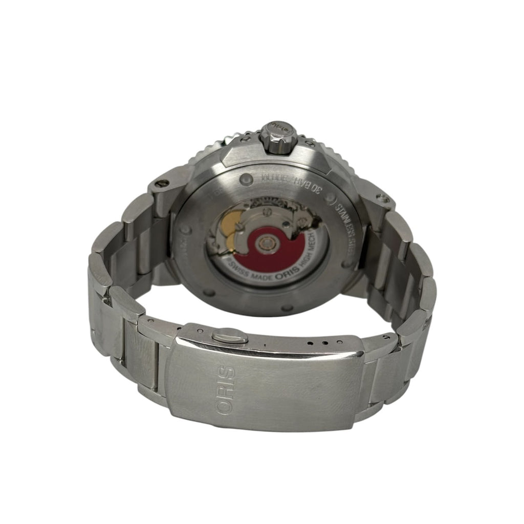 Oris Aquis Date Relief Cherry Red Edition