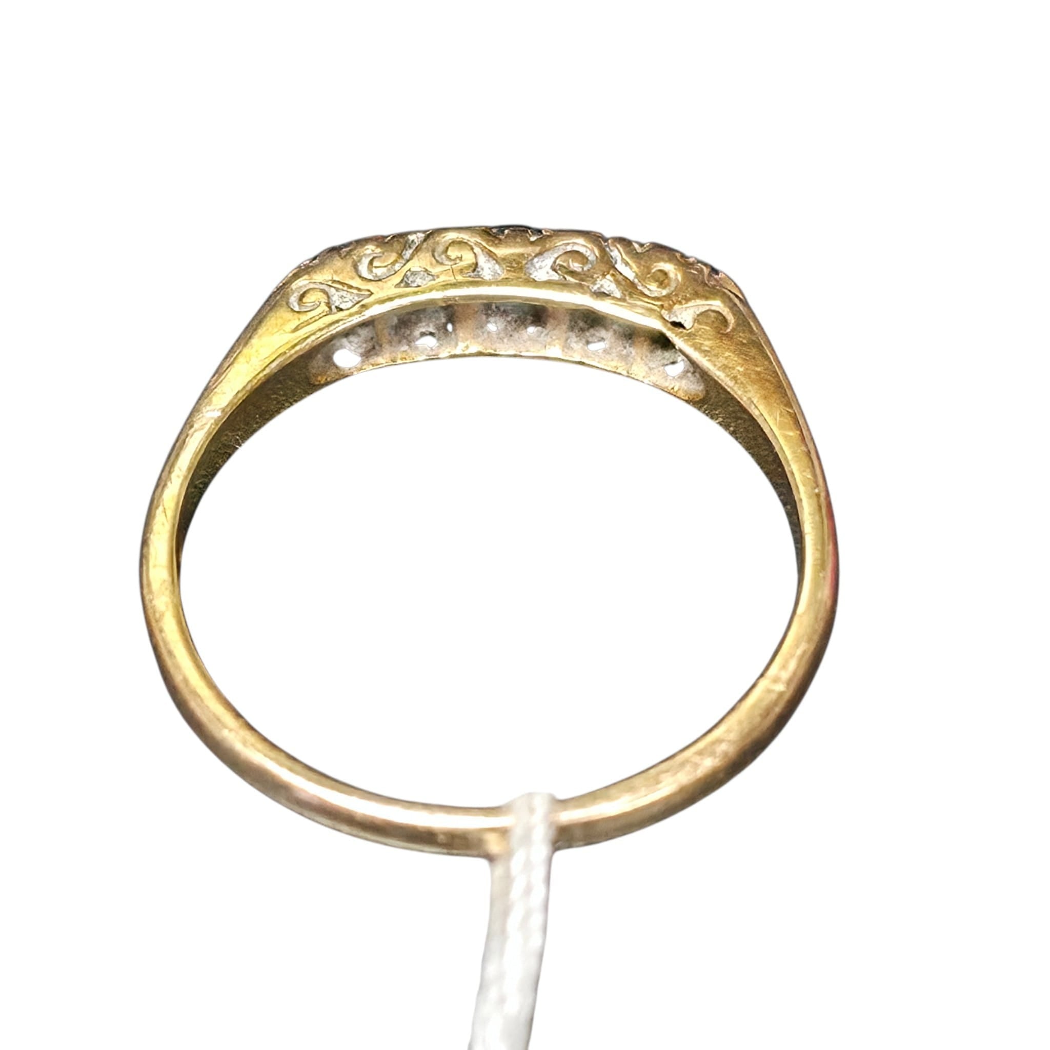 375YG Sapphire Diamond Ring 2.2GM Secondary image