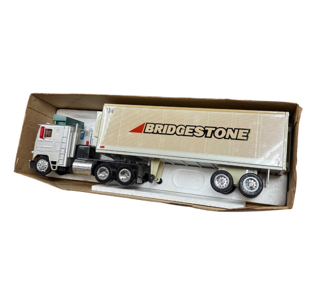 Bridgestone Stick Control 18 Wheels Big Trailer Toy