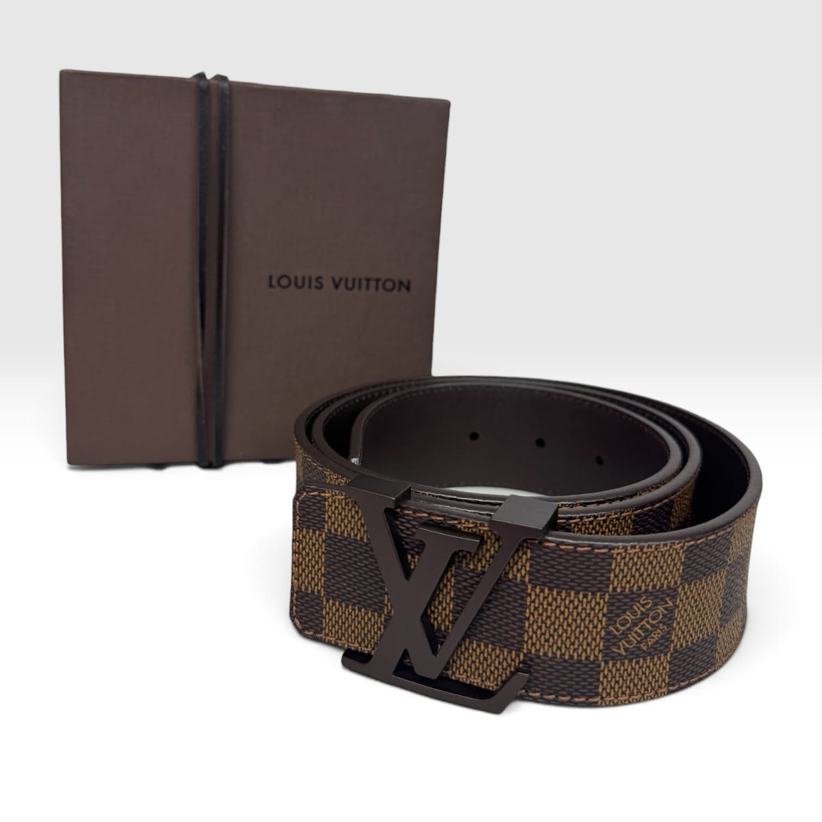 Louis Vuitton Belt M9807 40mm  size 90cm 36
