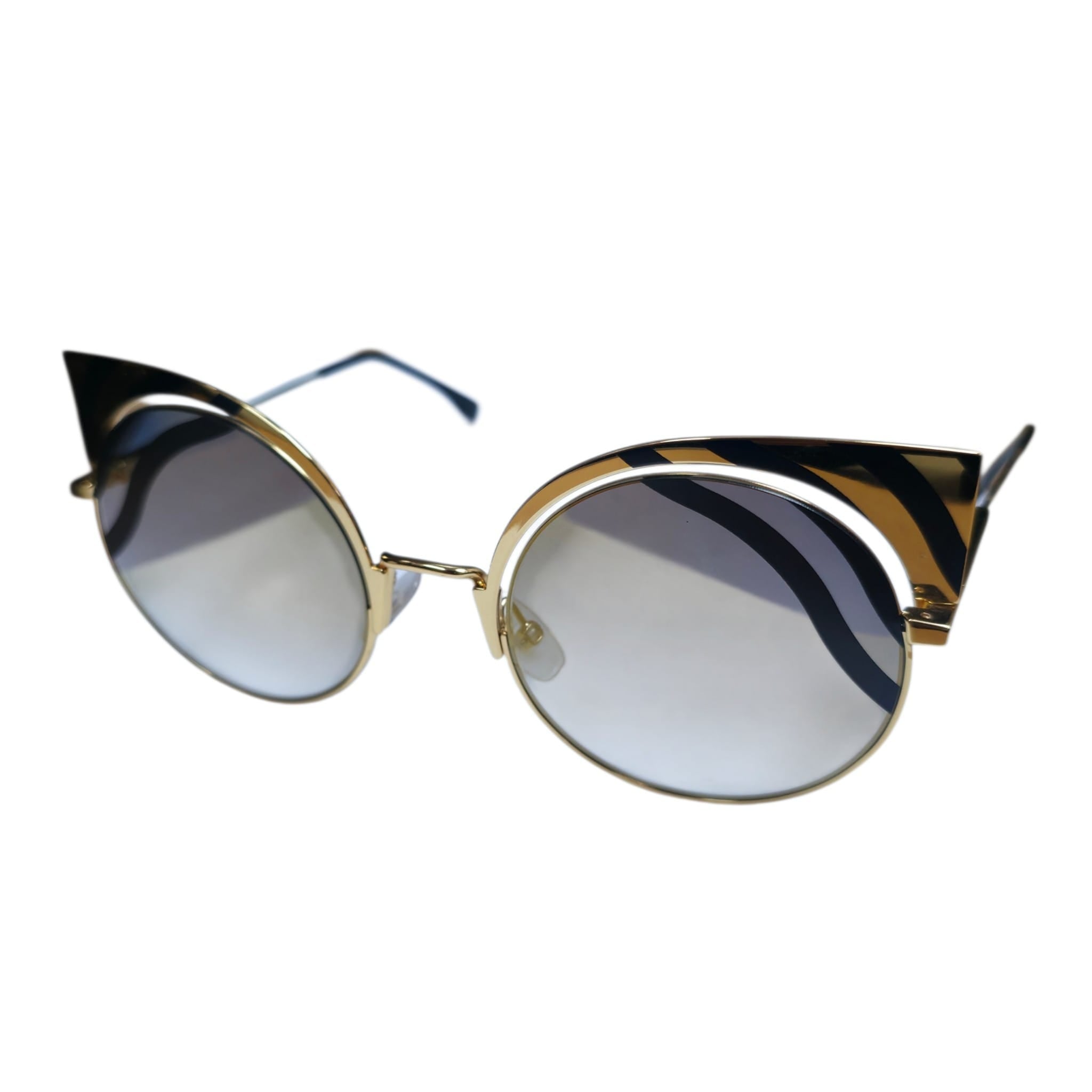 Fendi Lady Sunglass Gold Frame Secondary image