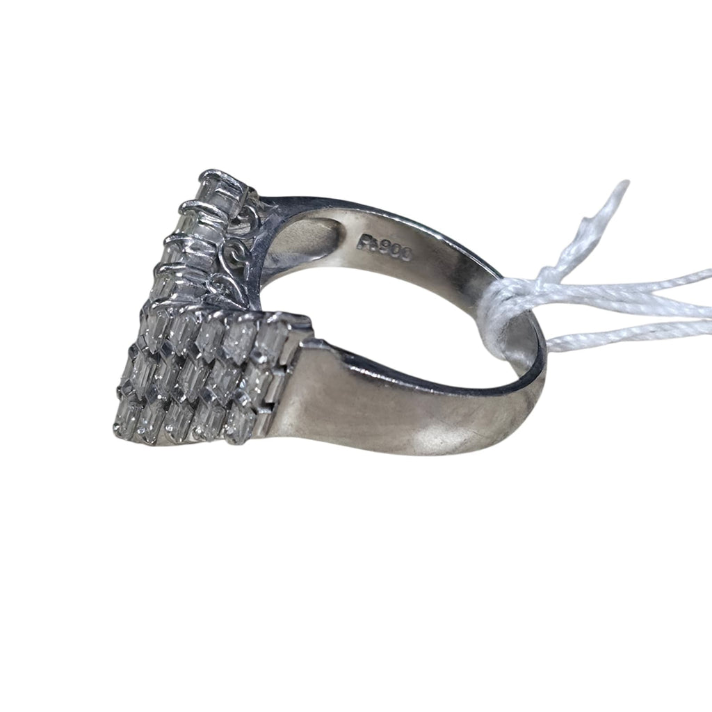 PT900 Natural Diamond V-Shape Emer Cut Ring