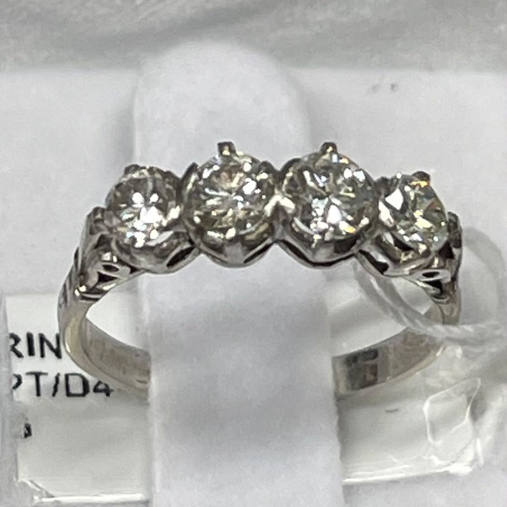 Ring Platinum 4 Diamonds 0.60 Carats 3.9 Grams