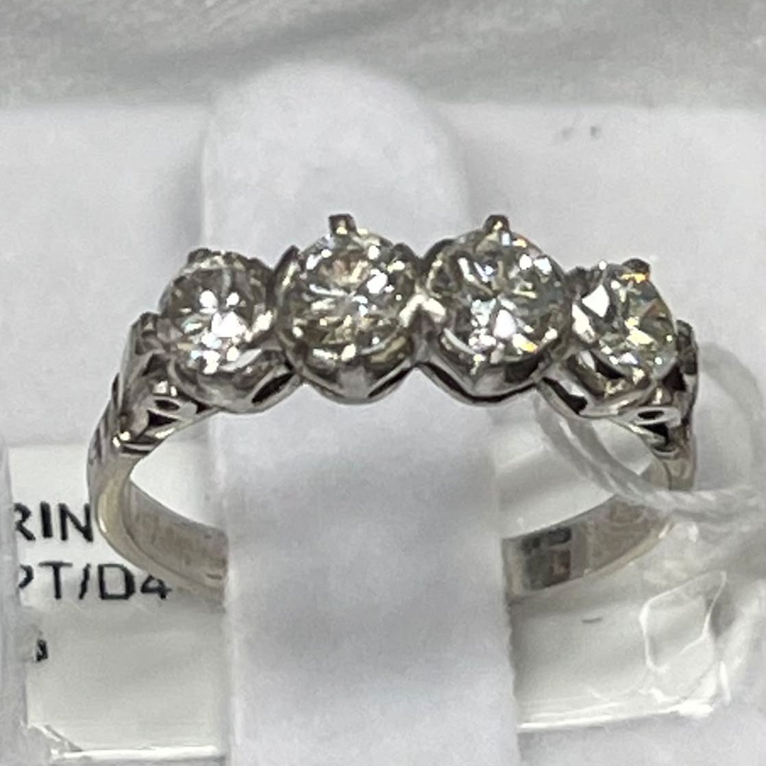 Ring Platinum 4 Diamonds 0.60 Carats 3.9 Grams