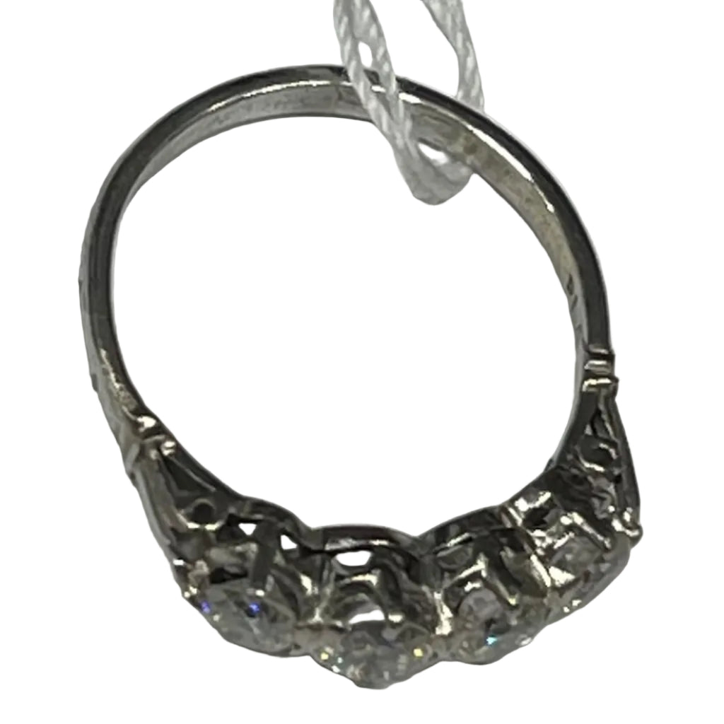 Ring Platinum 4 Diamonds 0.60 Carats 3.9 Grams