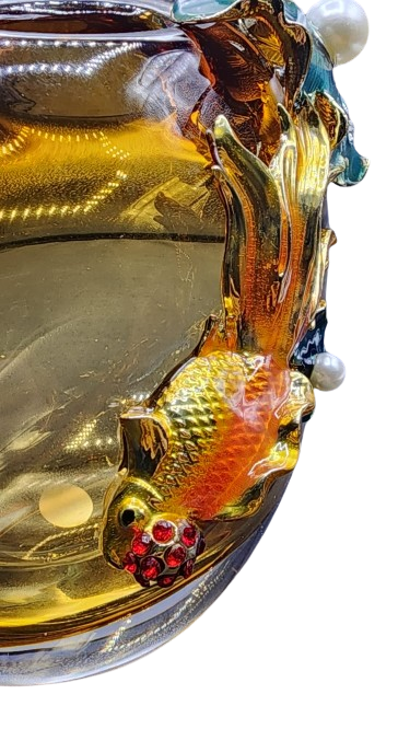 Vase With Gold Fish Design