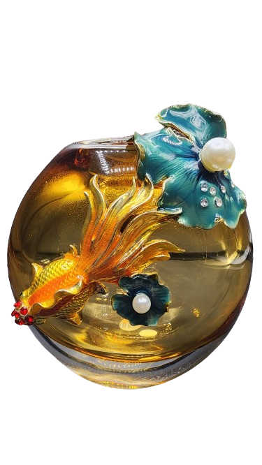 Vase With Gold Fish Design