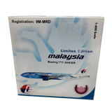 Aeroplane malaysia boeing 777-2H6/ER display scale 1:400