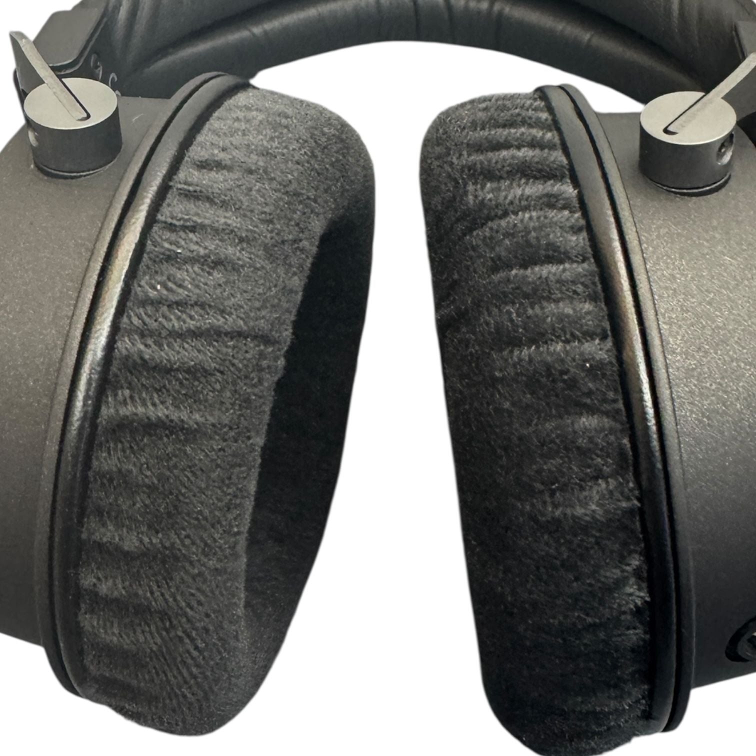 Beyerdynamic DT 1770 PRO Closed System Studio Monitoring Headphone, Black
