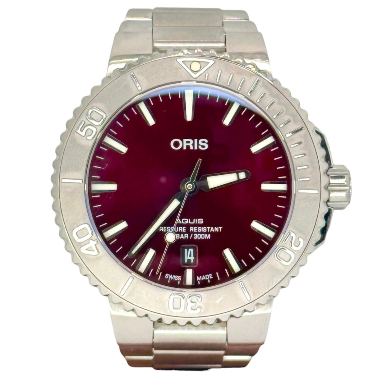 Oris Aquis Date Relief Cherry Red Edition