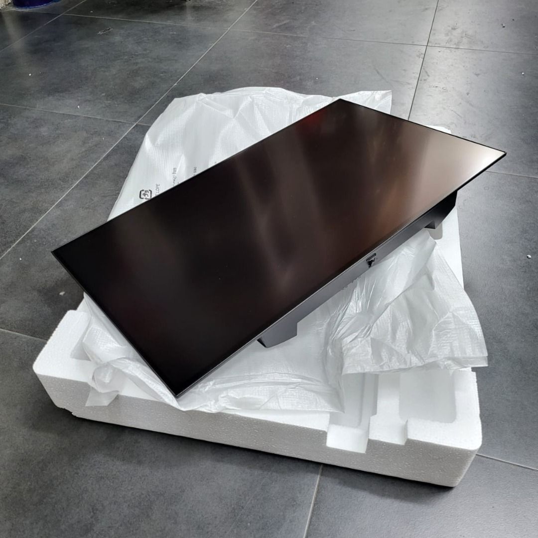 Acer Predator X27U 240Hz QHD OLED Gaming Monitor