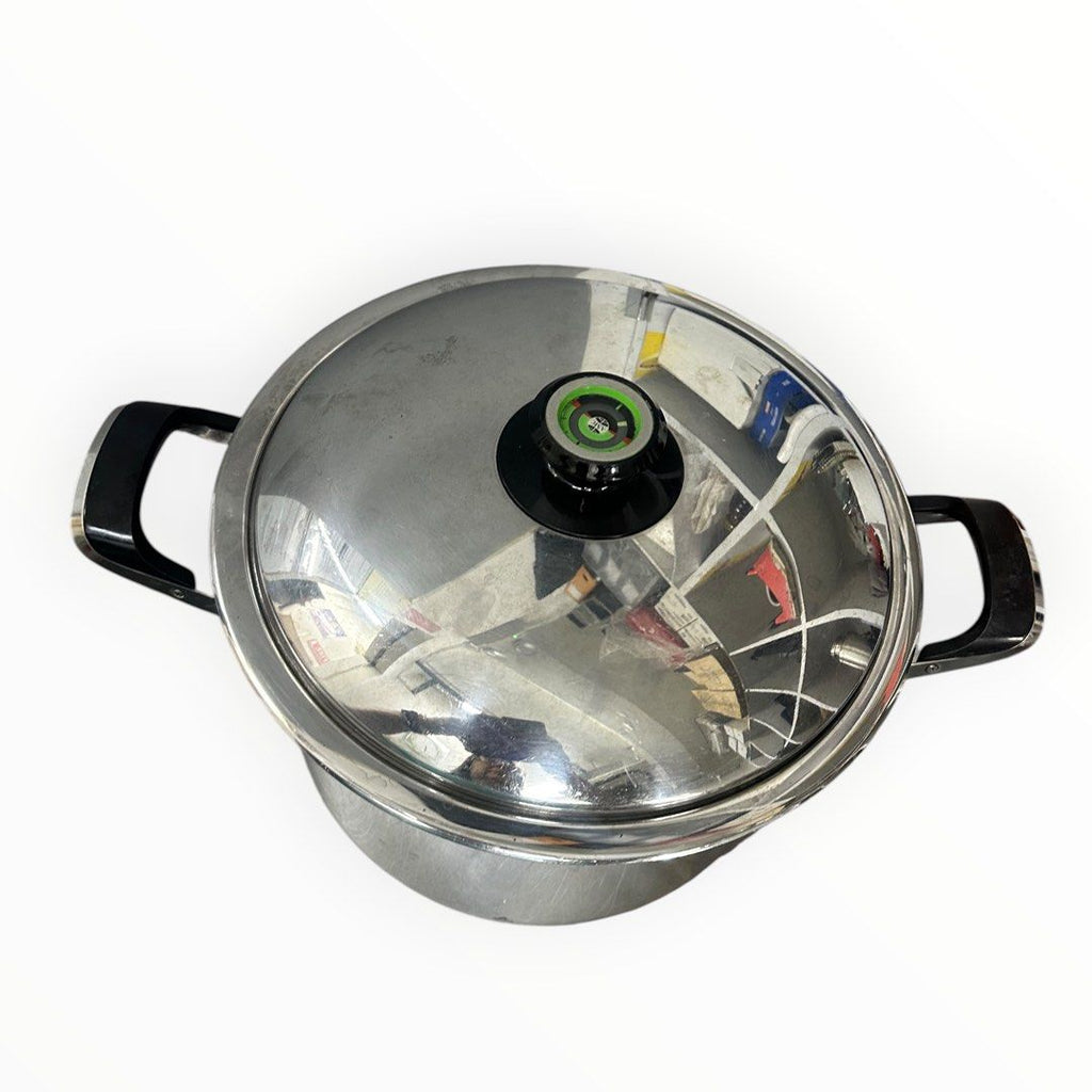 AMC Stock pot ( 30 x 21 cm)