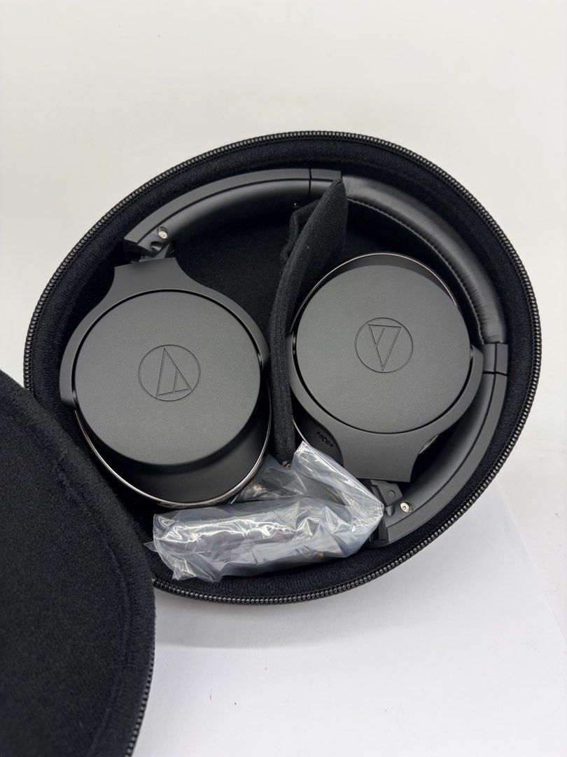 AudioTechnica ATHANC900BT QuietPoint Wireless Active Noise Cancellation Bluetooth OverEar Headphones Black Secondary image