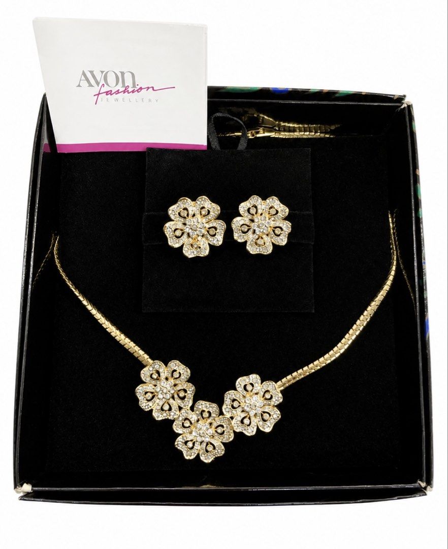 Avon Gold Tone  Floral Necklace