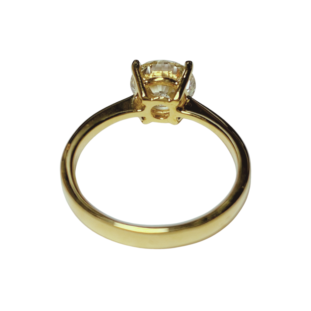 18K Yellow Gold Ladys Round Brilliant Cut Diamond Ring