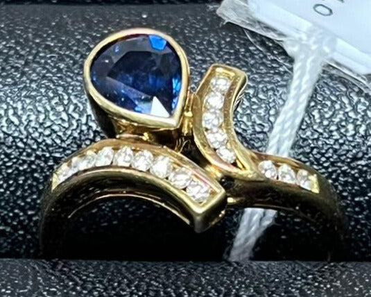 585YG BS1 D17 4.0GM Blue Sapphire And Diamond Ring
