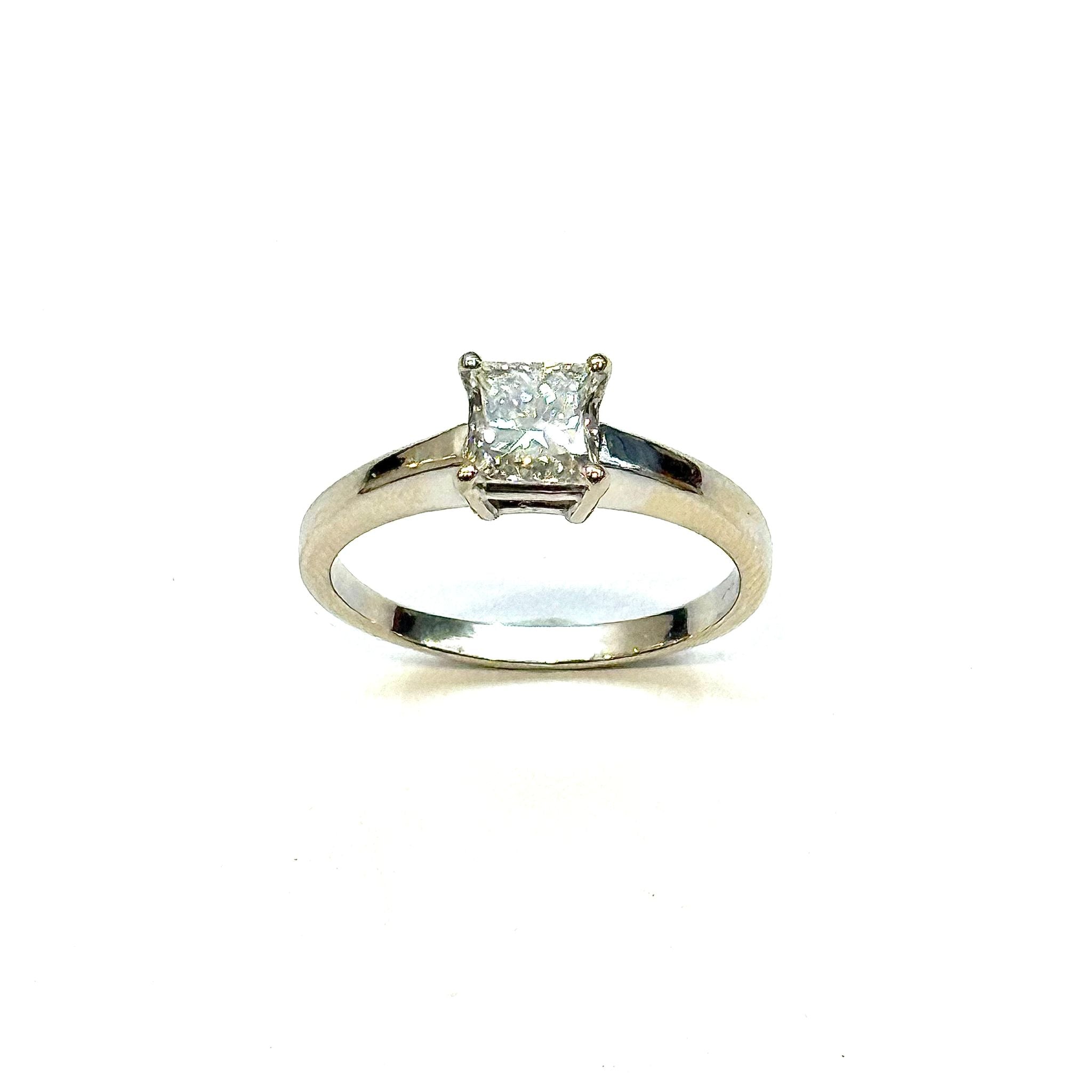 18KWG 0.93cts Princess Cut Diamond Ring Main image