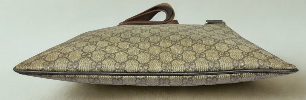 Gucci GG Supreme Crossbody Messenger