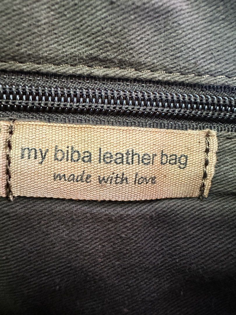 Biba Sling Bag (H20 x L28 cm)
