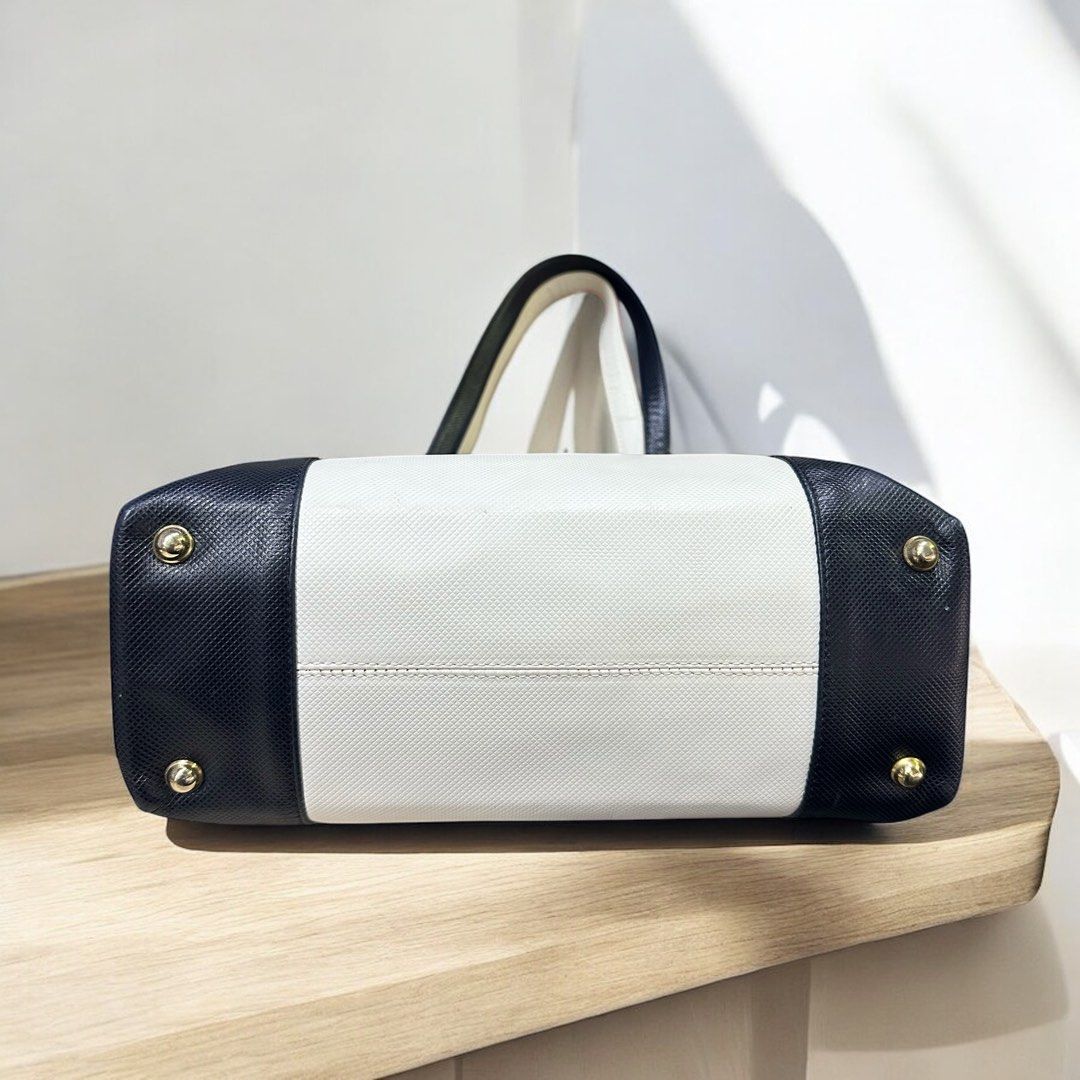 Bottega Tote Bag (H22 x L32 x W12cm)