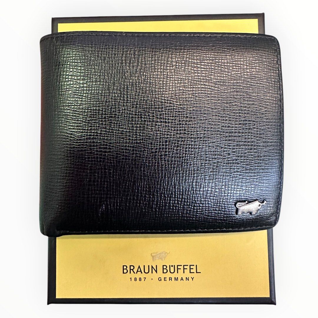 Braun Büffel Black Textured Leather Bifold Wallet