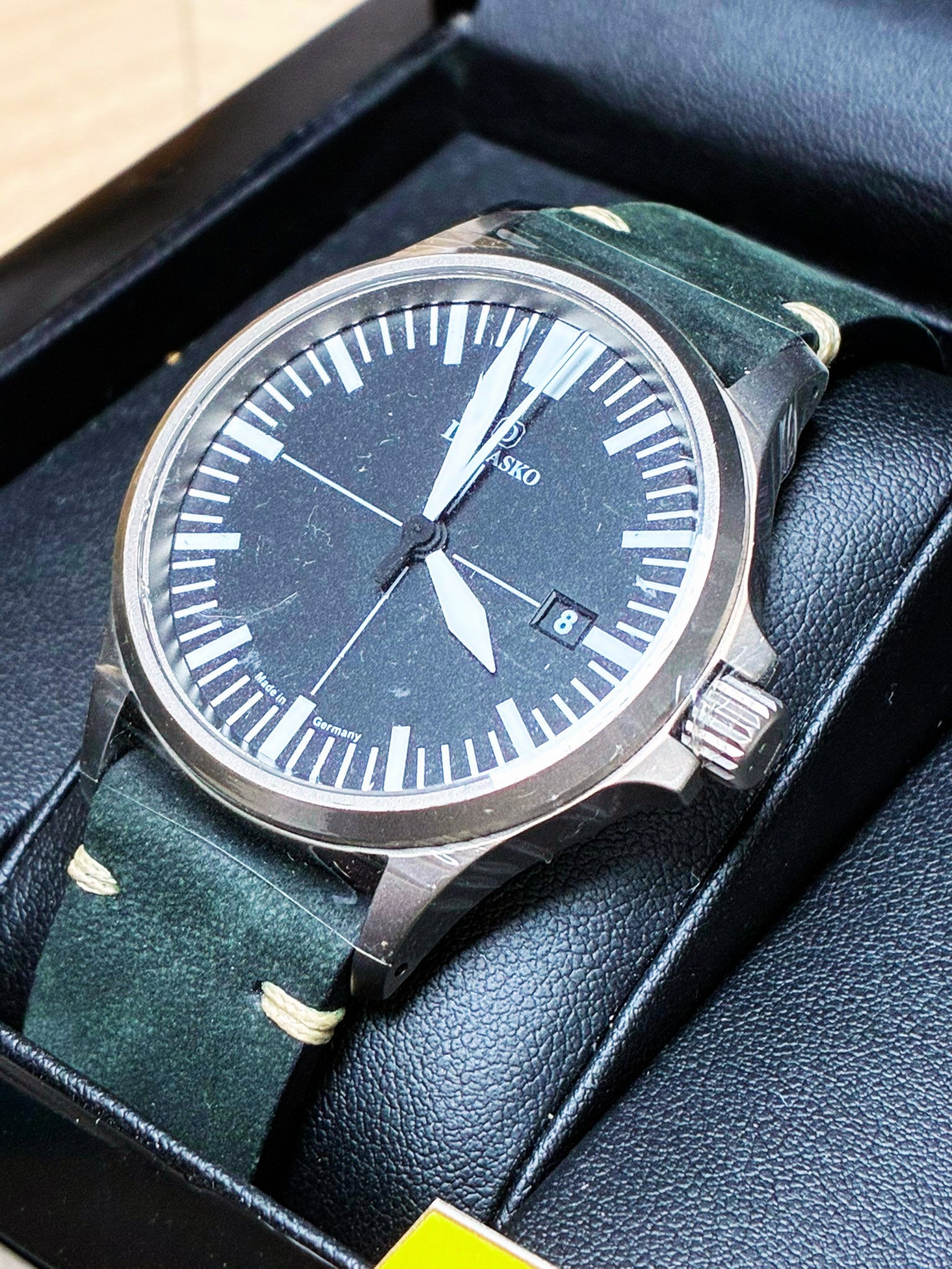 Damasko DS30 Automatic Watch Secondary image
