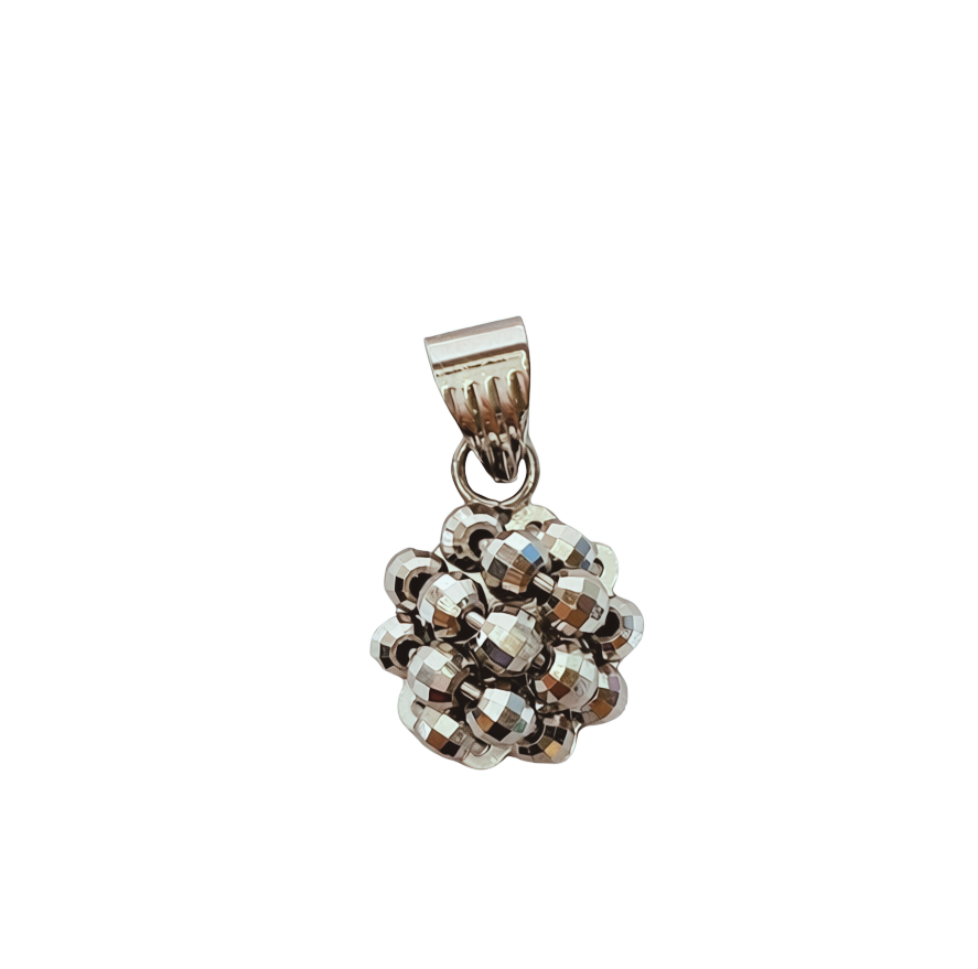 750WG Textured Cluster Bead Pendant 1.4GM