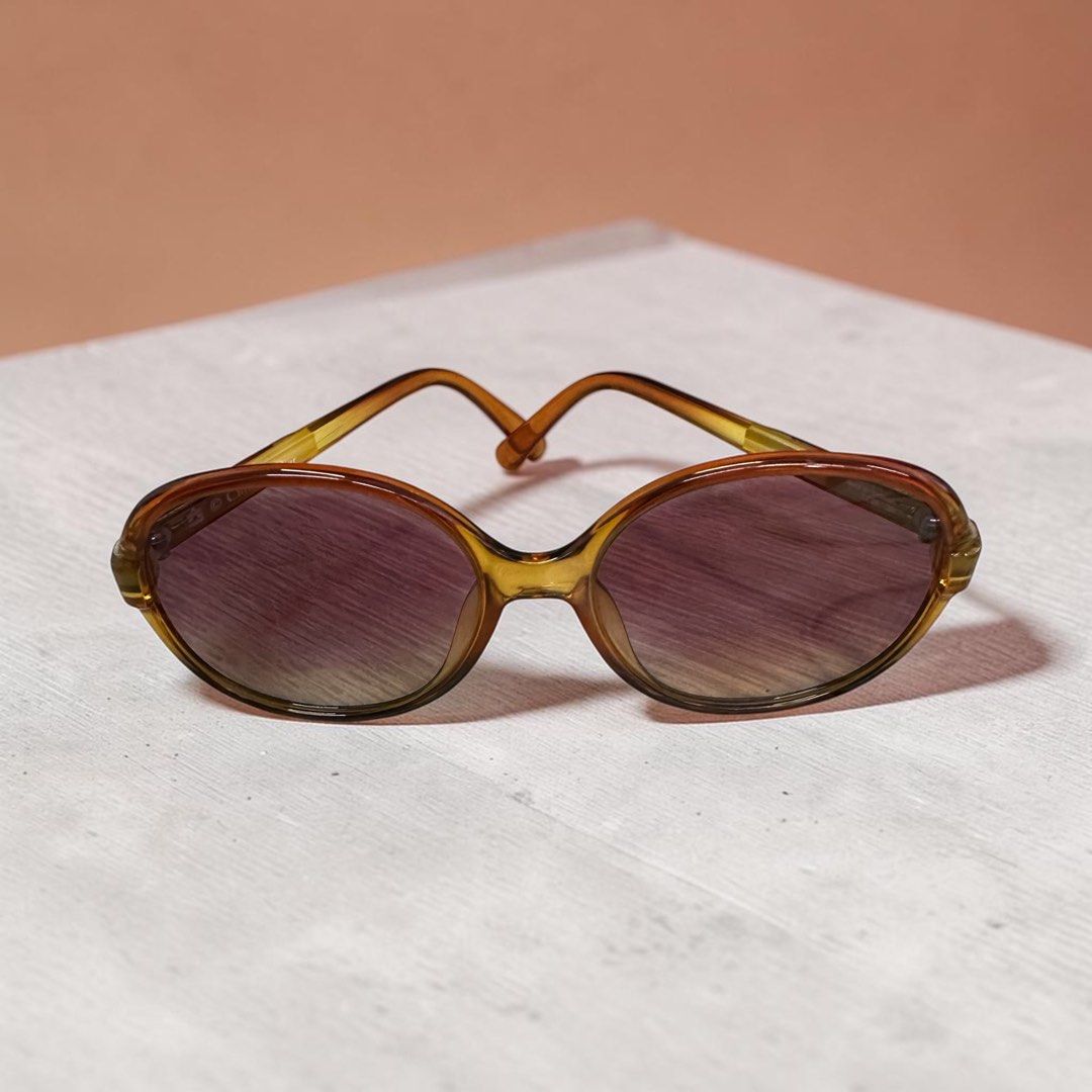 CHRISTIAN DIOR  CD Logo Vintage Sunglasses, Brown Frame Purple Lens Main image
