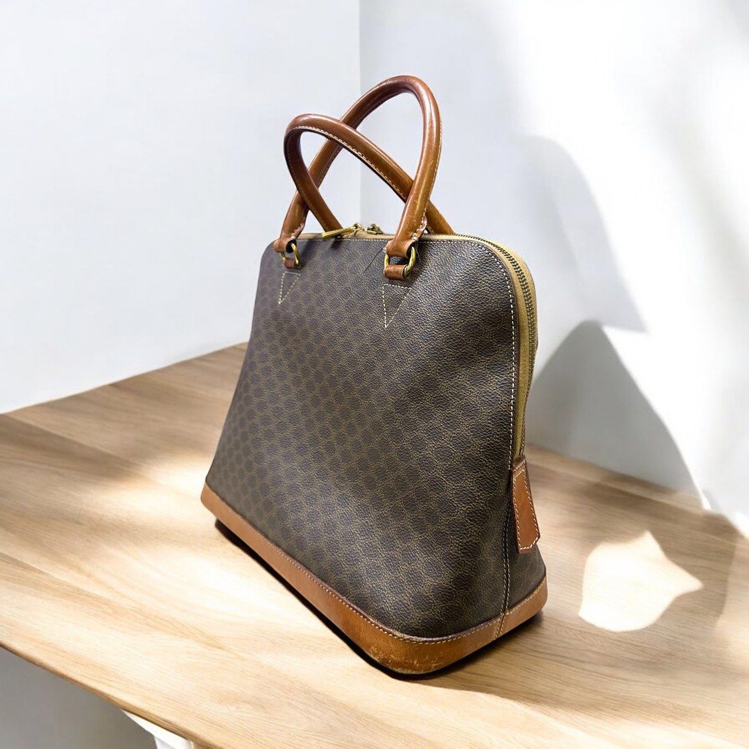 Celine Tote bag (H26 X L30 X W15 cm) Secondary image