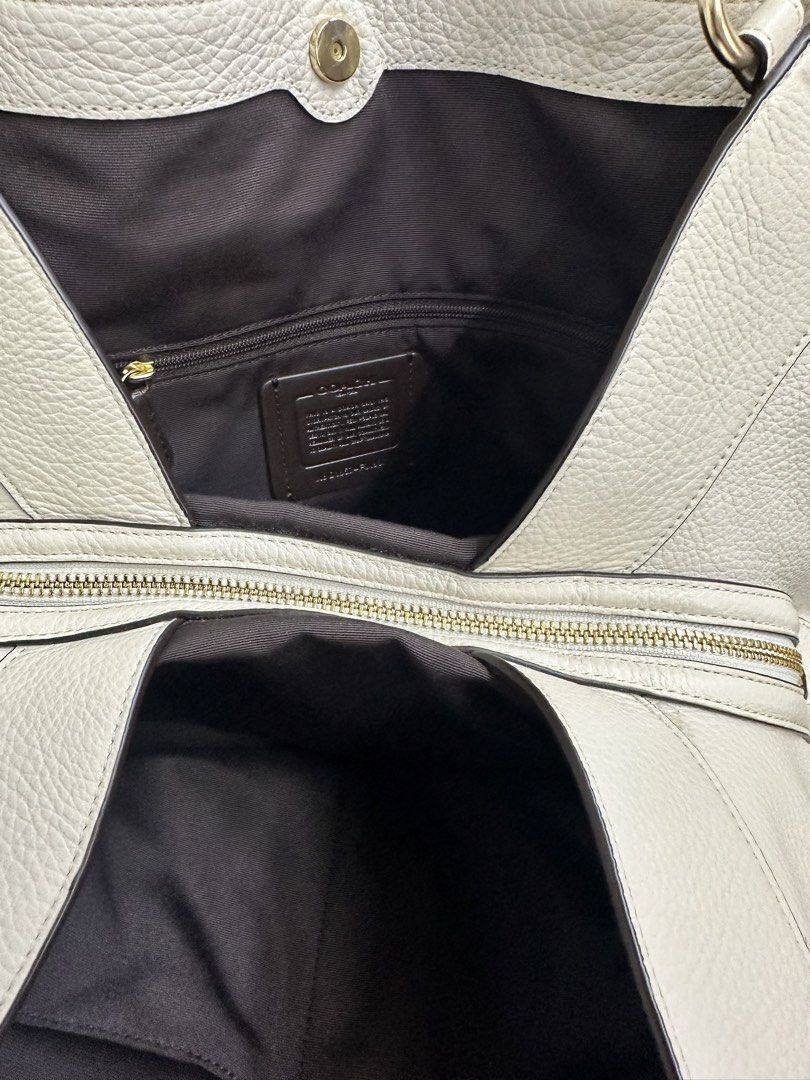 Coach Leather Shoulder Bag – Cream/Off-White