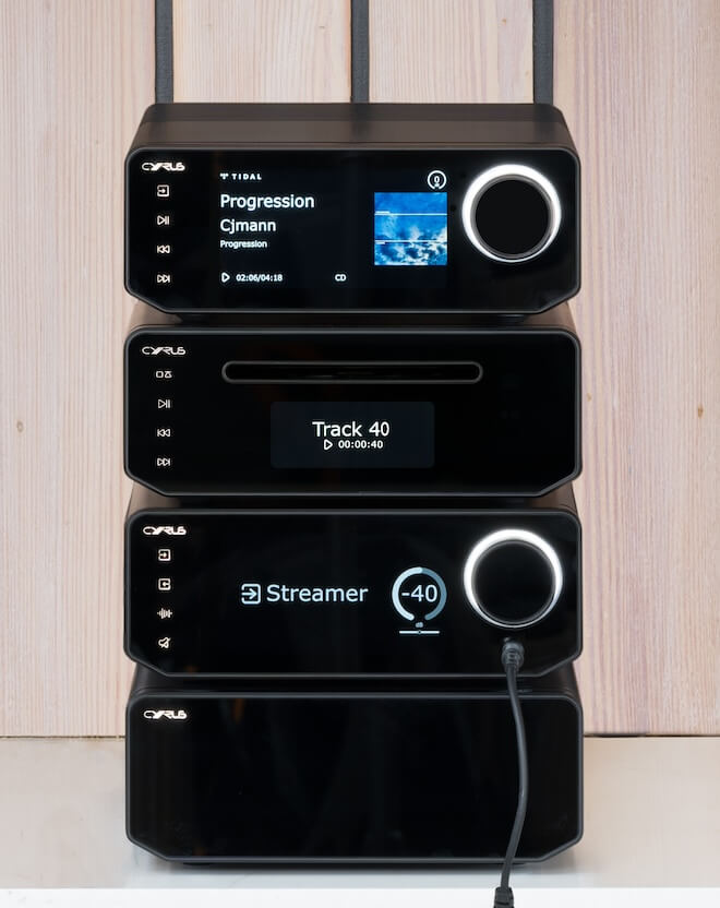 Cyrus Audio 40 series hi-fi 4pcs set Integrated Amplifier, Streamer, CD Player and Power Supply Main image
