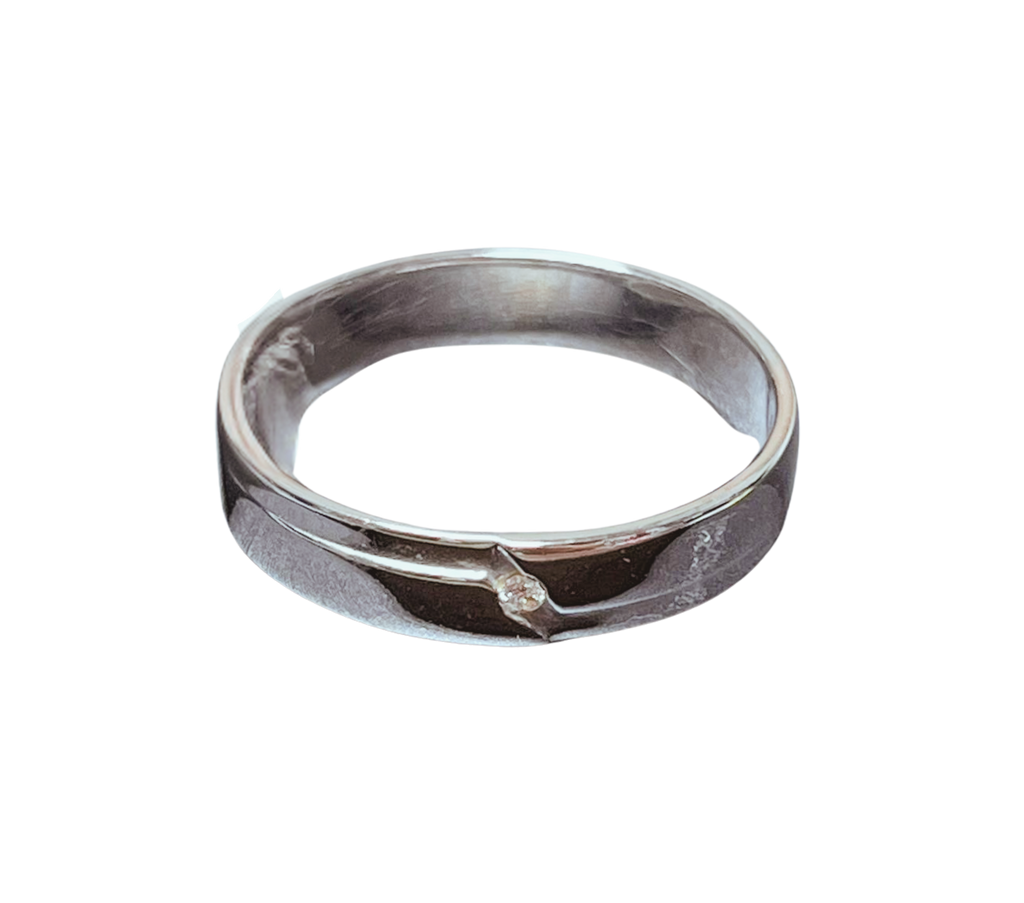 750WG Mens Band Ring With Diamond 4.7G