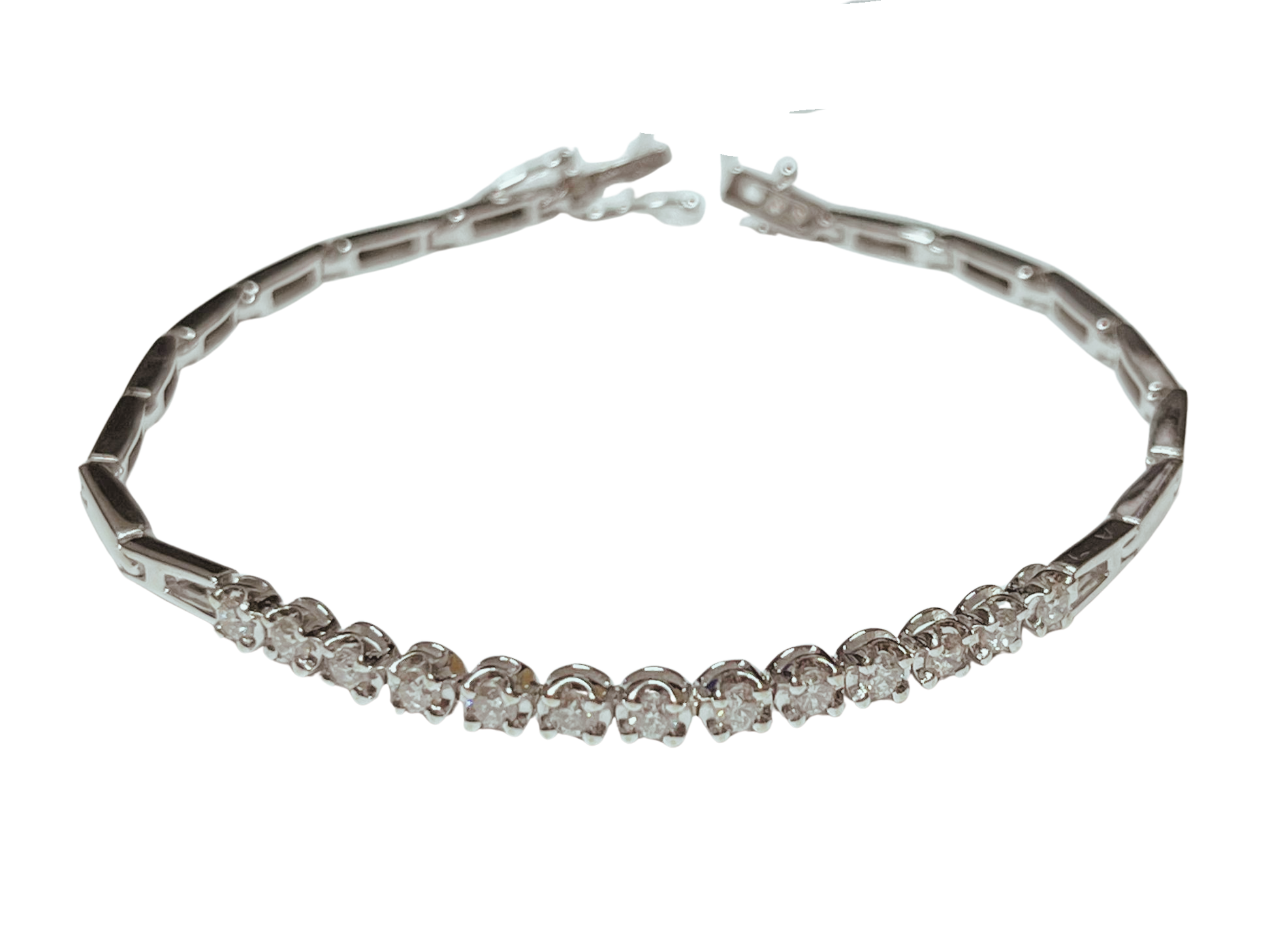 750 White Gold Heart Diamond Tennis Bracelet 7GM Main image